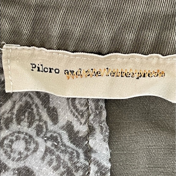 Pilcro Chino Button-Front Skirt - Picture 8 of 10